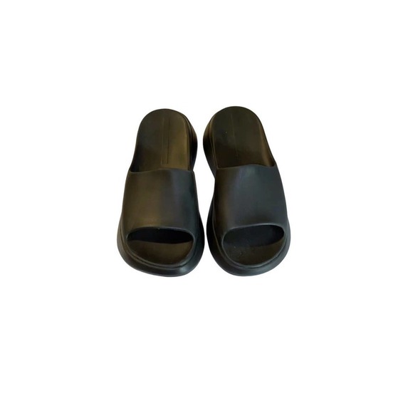 Zara Rubberized Slides, Black EU SZ 40, US SZ 9, UK SZ 7 - Picture 1 of 8